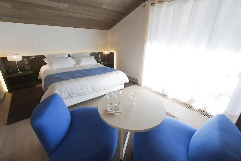שאמוני Auberge Du Bois Prin 4*,  צרפת